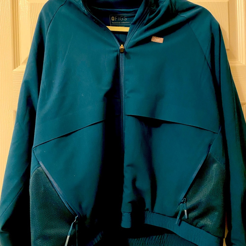 FIGS Caribbean Blue Sydney scrub jacket- Large